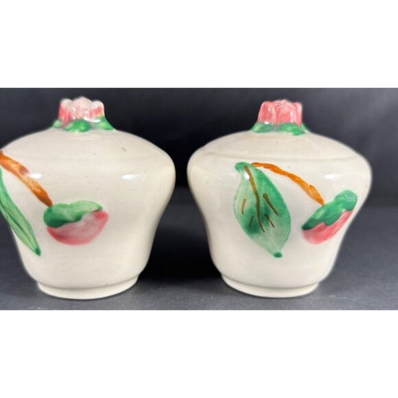 Vintage Ceramic Apple Salt & Pepper Shakers Set White & Pink Country Decor - Picture 2 of 4